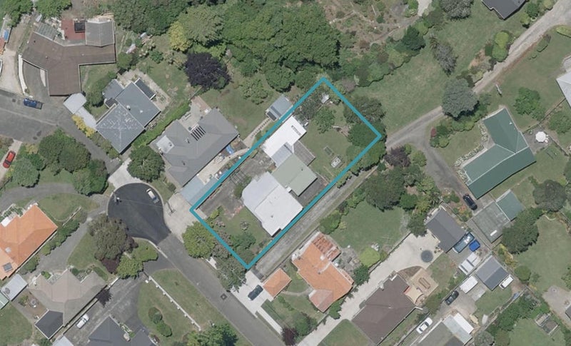 14 Tregarth Street, Saint Johns Hill, Whanganui - Carousel 1