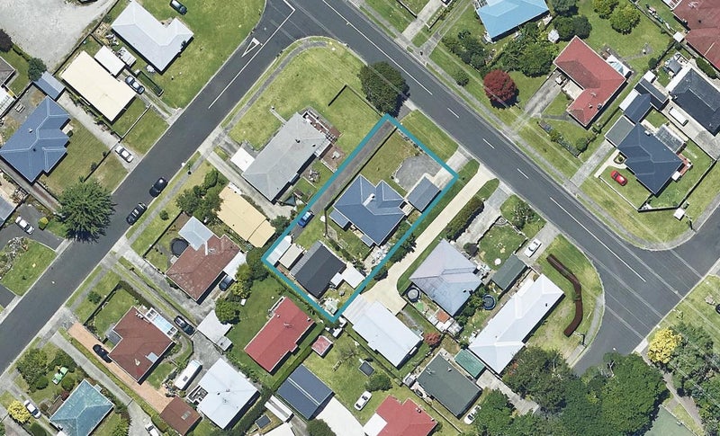 86 Pooles Road, Greerton, Tauranga - Carousel 1