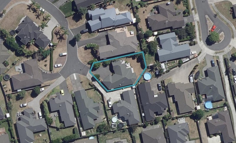 9 Gracefield Place, Huntington, Hamilton - Carousel 1