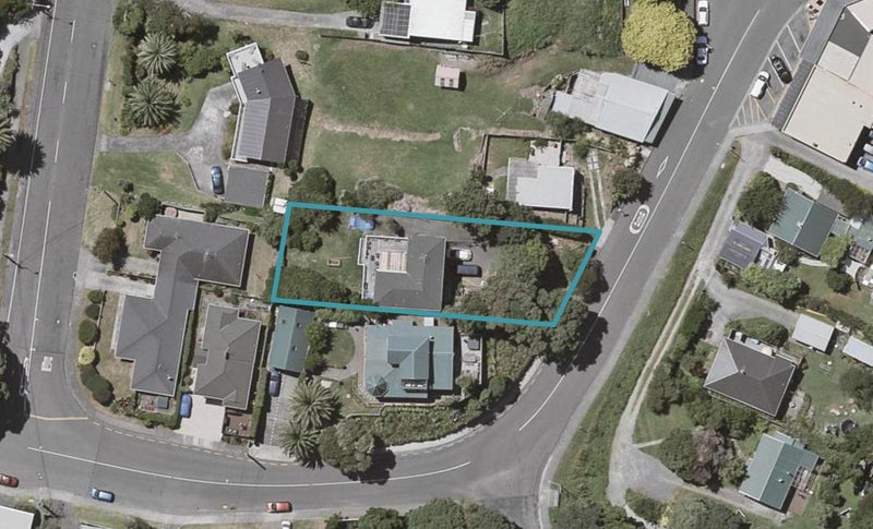 21 Poplar Avenue, Raumati South, Paraparaumu - Carousel 1