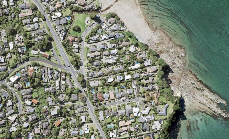 1/295 Beach Road, Campbells Bay, Auckland - Carousel 1