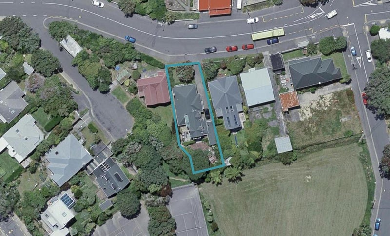 132 Northland Road, Northland, Wellington - Carousel 1