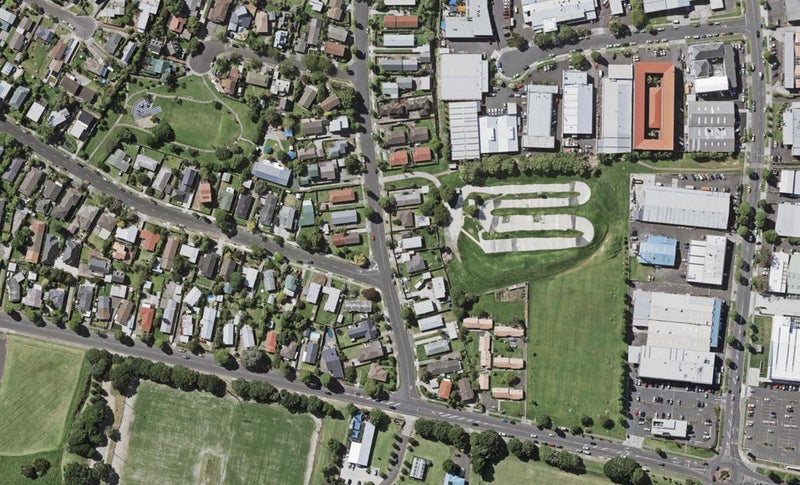 70 Howard Hunter Avenue, Saint Johns, Auckland - Carousel 1