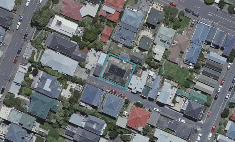 10B Tutchen Avenue, Mount Victoria, Wellington - Carousel 1