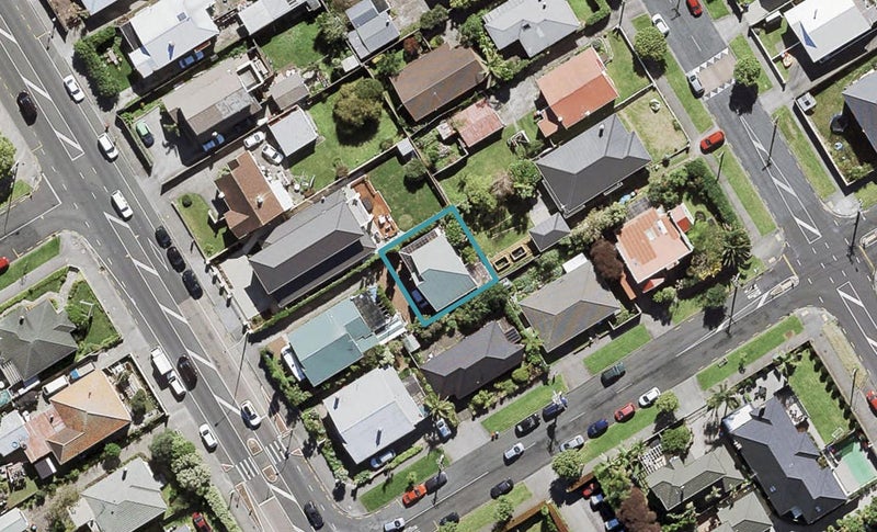 71A Point Chevalier Road, Point Chevalier, Auckland - Carousel 1