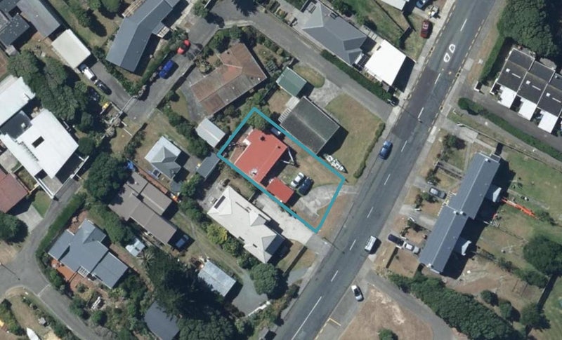 20 Tireti Road, Titahi Bay, Porirua - Carousel 1