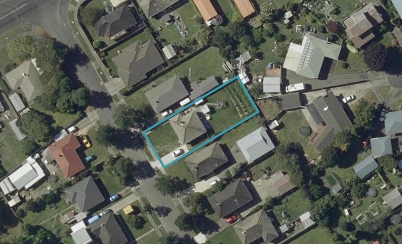5 Newbury Street, Awapuni, Palmerston North - Carousel 1