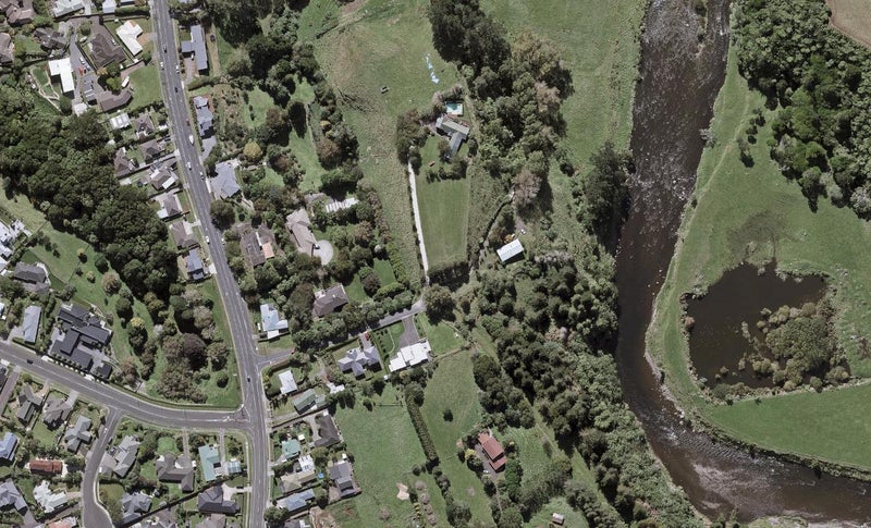5 William Street, Highlands Park, New Plymouth - Carousel 1