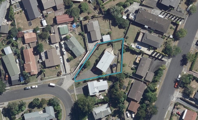 25 Cypress Crescent, Pukete, Hamilton - Carousel 1