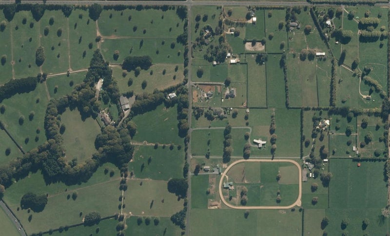 197 Discombe Road, Tamahere - Carousel 1