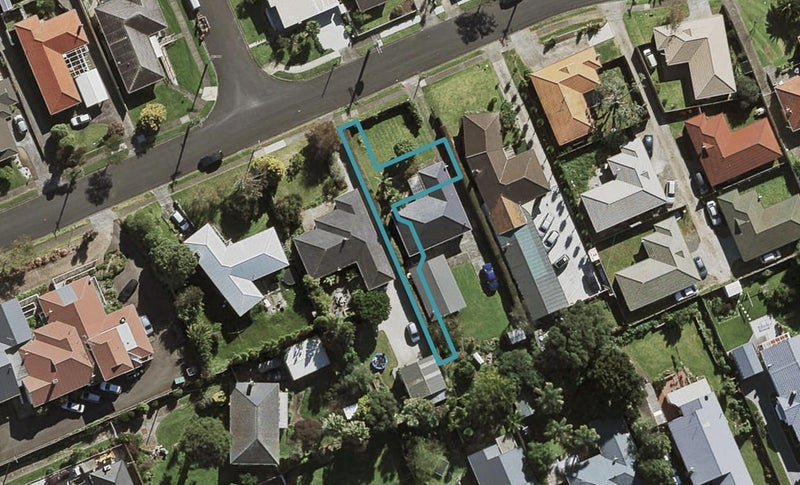 2/9 Fairview Road, Papatoetoe, Auckland - Carousel 1