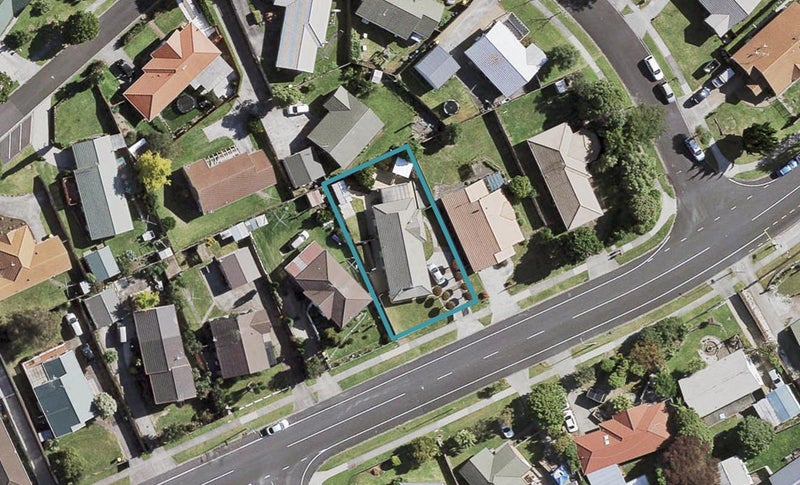 50 Riverton Drive, Randwick Park, Auckland - Carousel 1