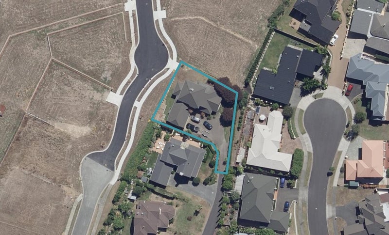 31 Millennium Heights, Flagstaff, Hamilton - Carousel 1