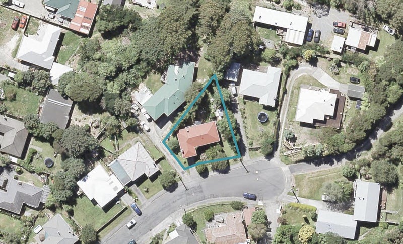 11 Gawler Grove, Wainuiomata, Lower Hutt - Carousel 1
