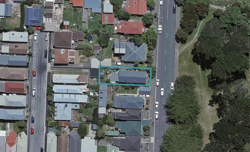 84 Russell Terrace, Berhampore, Wellington - Carousel 1