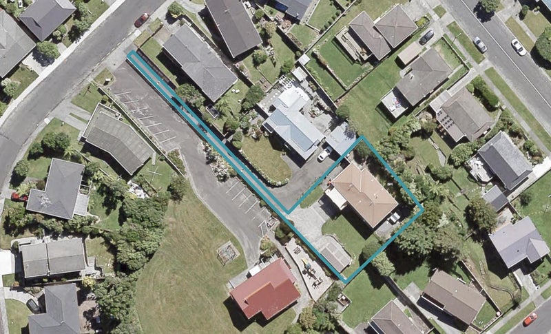 4B Timaru Grove, Kelson, Lower Hutt - Carousel 1