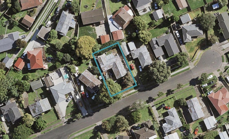 16 Ronald Place, Manurewa, Auckland - Carousel 1