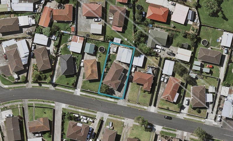 58 Israel Avenue, Clover Park, Auckland - Carousel 1