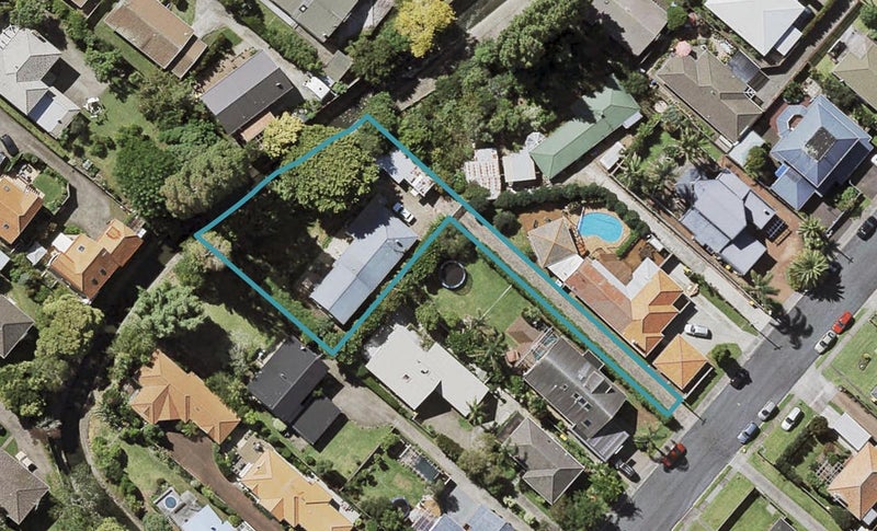 9 Trafalgar Road, Milford, Auckland - Carousel 1
