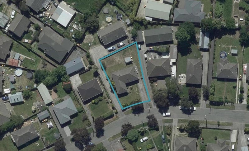 36 Attlee Crescent, Bryndwr, Christchurch - Carousel 1