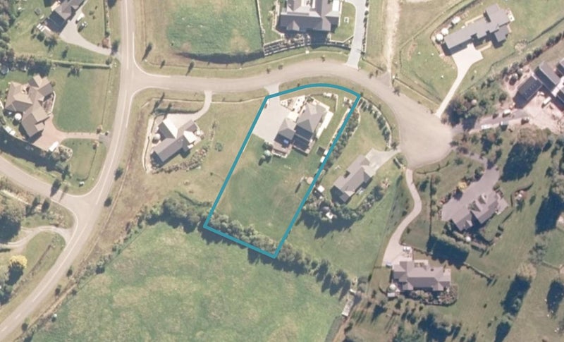 28 Lomond Grove, Taupo - Carousel 1