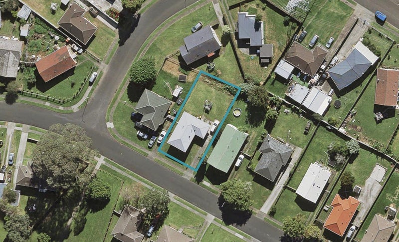 71 Ferguson Street, Mangere East, Auckland - Carousel 1
