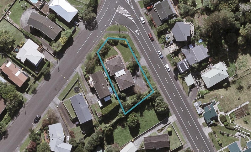 2 Cowling Road, Hurdon, New Plymouth - Carousel 1