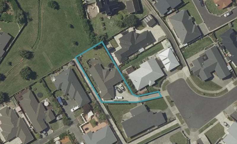 48 Chestnut Close, Kelvin Grove, Palmerston North - Carousel 1