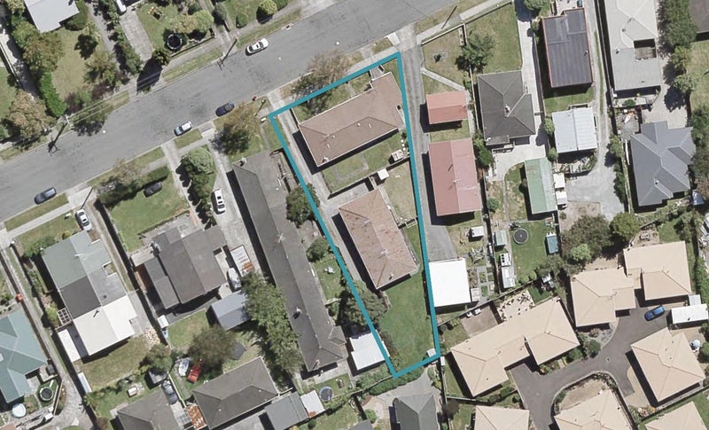 1/49 WILFORD ST, Wallaceville, Upper Hutt - Carousel 1