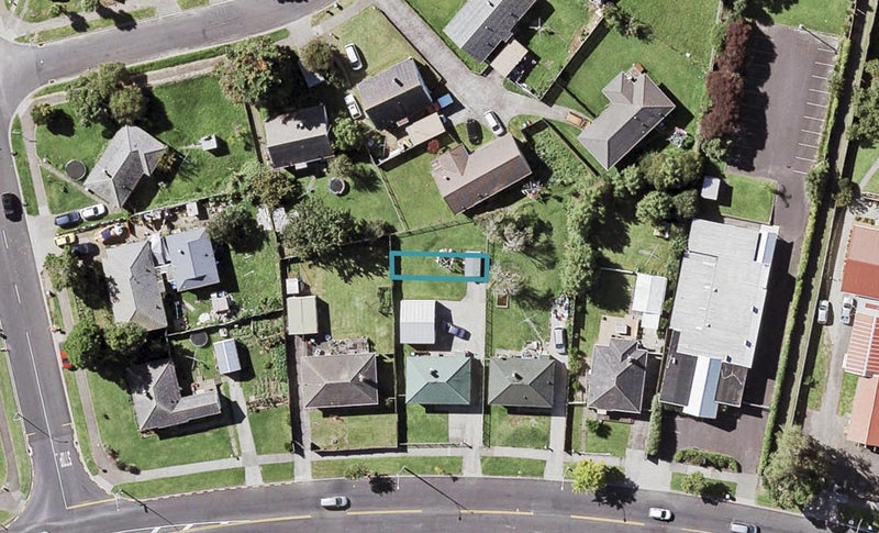7/135 Taniwha Street, Glen Innes, Auckland - Carousel 1