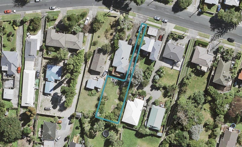 50A Glengarry Road, Glen Eden, Auckland - Carousel 1