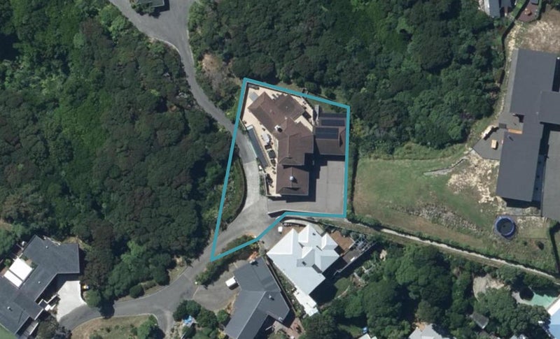 9 Toups Road, Plimmerton, Porirua - Carousel 1