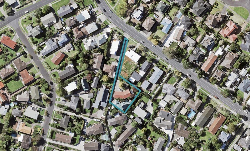 1/183 Bucklands Beach Road, Bucklands Beach, Auckland - Carousel 1