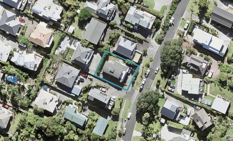 86A Hebron Road, Waiake, Auckland - Carousel 1