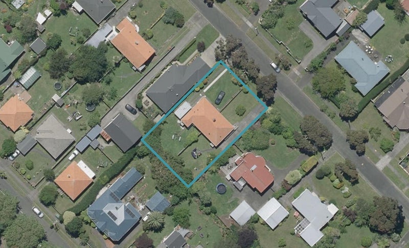 13 Taranaki Street, Saint Johns Hill, Whanganui - Carousel 1