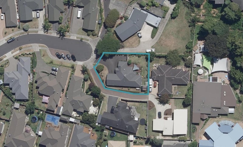 18 MacCallum Court, Rototuna, Hamilton - Carousel 1