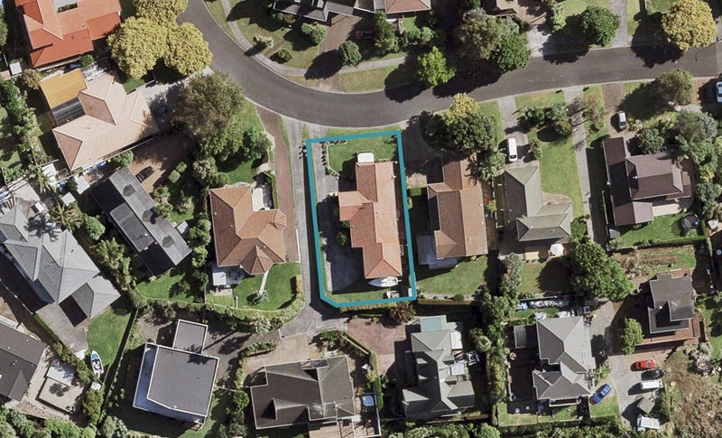 17 Cumbrian Place, Conifer Grove, Takanini - Carousel 1
