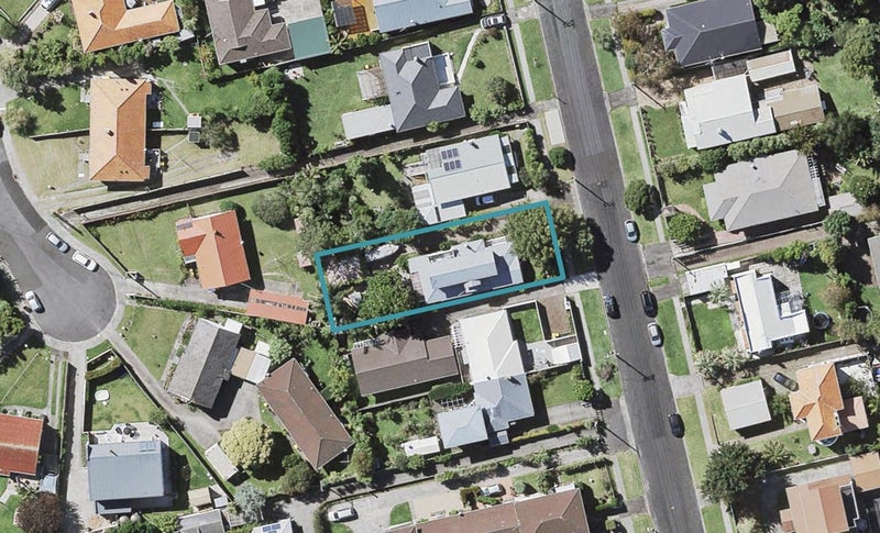 17A Wicklow Road, Narrow Neck, Auckland - Carousel 1