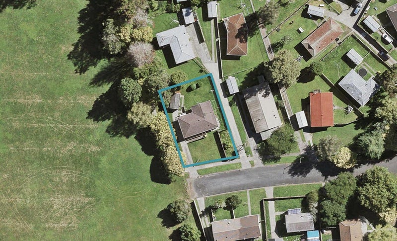 9 Palisade Place, Red Hill, Papakura - Carousel 1