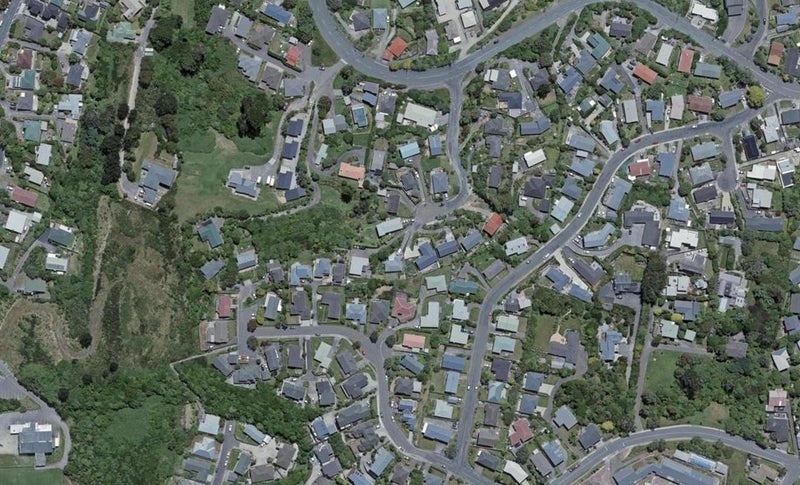 22 Paparangi Crescent, Paparangi, Wellington - Carousel 1