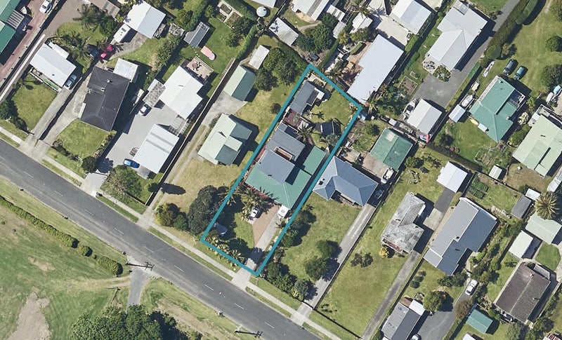 32 Athenree Road, Athenree, Katikati - Carousel 1