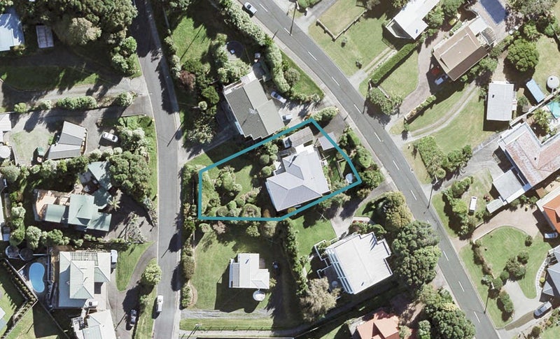 32 Melandra Road, Stanmore Bay, Whangaparaoa - Carousel 1