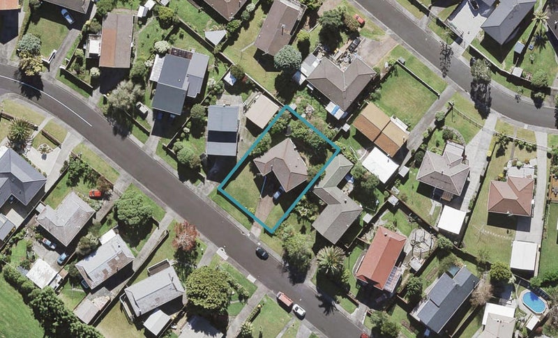 53 Rosewarne Crescent, Glendene, Auckland - Carousel 1