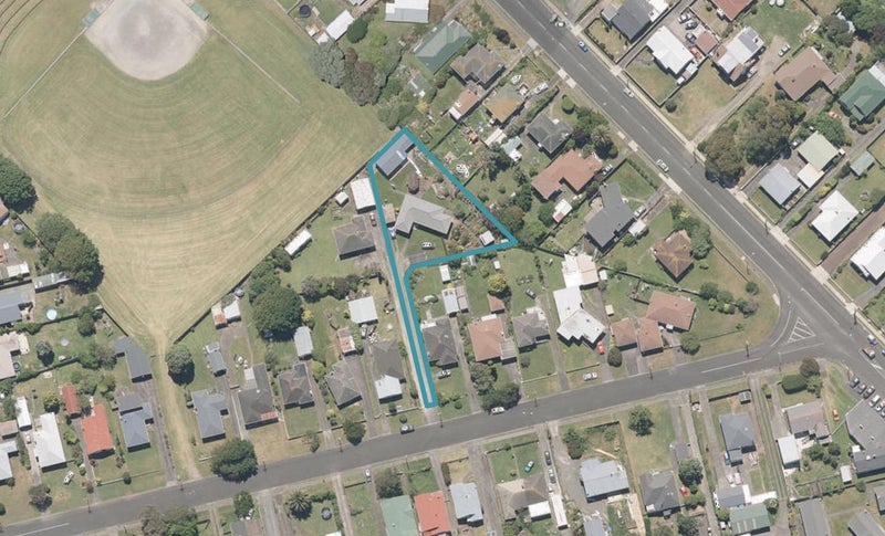 12 Rimu Street, Gonville, Whanganui - Carousel 1
