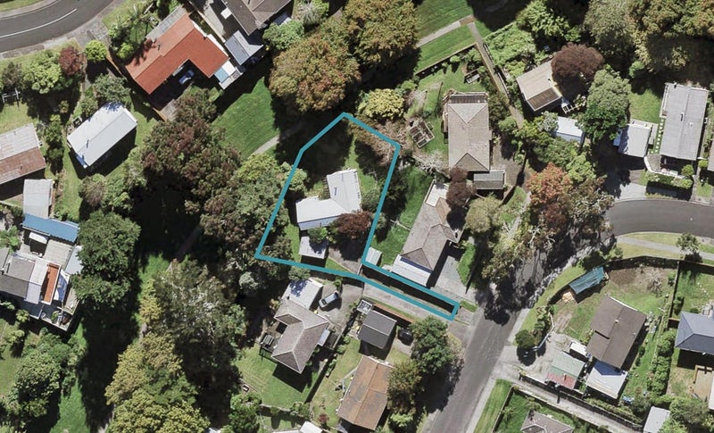 15 St Margaret Place, West Harbour, Auckland - Carousel 1