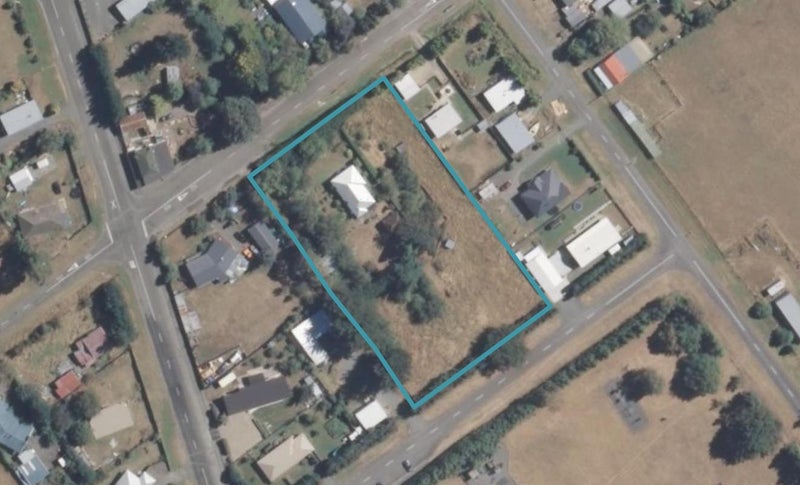 77 Maldon Street, CHERTSEY, ASHBURTON - Carousel 1