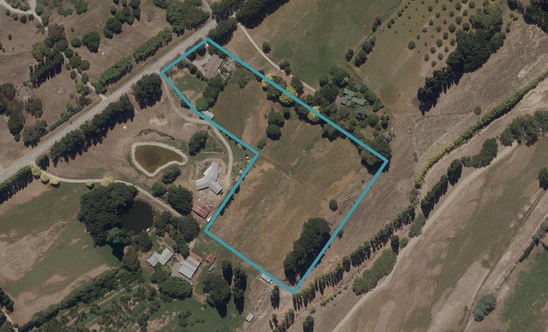 64 Young Lane, Clyde, Alexandra - Carousel 1