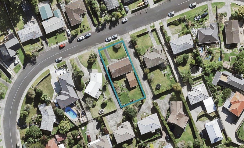 36 Stott Avenue, Birkdale, Auckland - Carousel 1