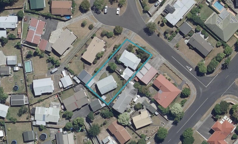 3A Emma Place, Pukete, Hamilton - Carousel 1