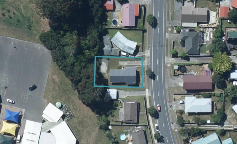 25 Omapere Street, Whitby, Porirua - Carousel 1